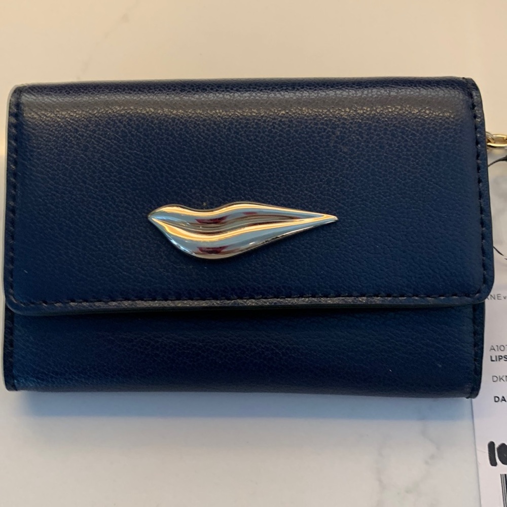 DVF 👄 Leather Card Case